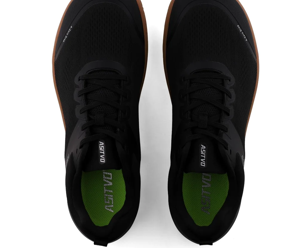 ASITVO Wide Barefoot Cross Trainer in Black / Gum Sole, view 4